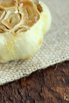 Grilled Roasted Garlic | Kiss My Smoke | #garlic #grill #roastedgarlic