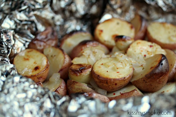 Tinfoil Potatoes Packages Cooked on the Grill | kissmysmoke.com | #grill #bbq #potatoes #sides