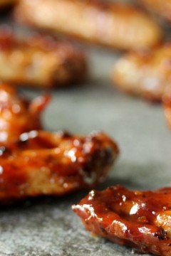Simple Grilled Chicken Wings | kissmysmoke.com | Simple to make, and addictive to eat. You're going to want to make an extra batch, or two.