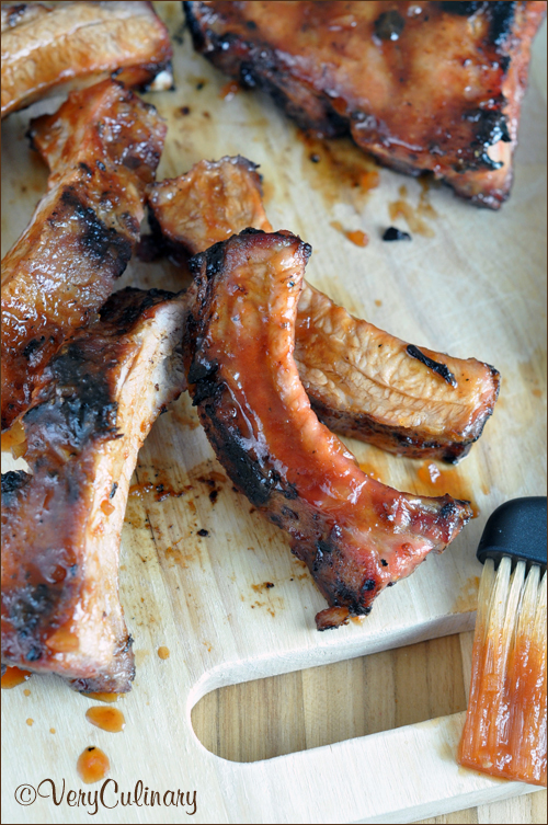 Peach Baby Back Ribs by Very Culinary | Grilled Pork Round Up Featured on kissmysmoke.com